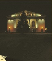Ночной предновогодний драматический театр